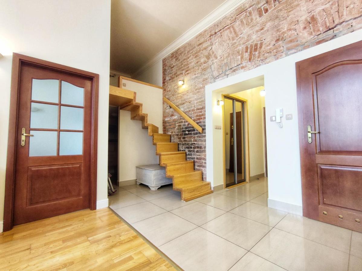 Bresly Apartament Old Town Вроцлав Екстериор снимка